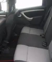 DACIA Duster 1.5 dCi 110CV 4x4 Lauréate DACIA Duster 1.5 dCi 110CV 4x4 Lauréate