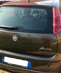 FIAT GRANDE PUNTO 1.2 benzina € 4.200 FIAT GRANDE PUNTO 1.2 benzina € 4.200