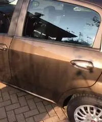 FIAT GRANDE PUNTO 1.2 benzina € 4.200 FIAT GRANDE PUNTO 1.2 benzina € 4.200