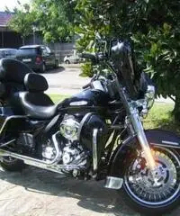 Harley-Davidson FLHTK Electra Glide Ultra Limited Harley-Davidson FLHTK Electra Glide Ultra Limited