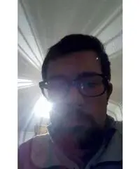 Lui cerca lei Lui cerca lei