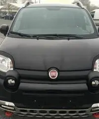 FIAT Panda Cross 1.3 MJT 95 CV S&S 4x4 FIAT Panda Cross 1.3 MJT 95 CV S&S 4x4