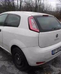 FIAT Punto 1.3 MJT 75CV VAN4 POSTI-Autovettura da preparare! FIAT Punto 1.3 MJT 75CV VAN4 POSTI-Autovettura da preparare!
