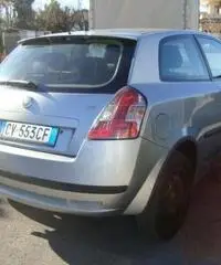 FIAT Stilo 1.9 JTD 3 porte Active FIAT Stilo 1.9 JTD 3 porte Active