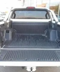 FORD Ranger 2.2 TDCi Doppia Cabina XLT 5pt. FORD Ranger 2.2 TDCi Doppia Cabina XLT 5pt.