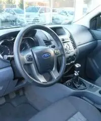 FORD Ranger 2.2 TDCi Doppia Cabina XLT 5pt. FORD Ranger 2.2 TDCi Doppia Cabina XLT 5pt.