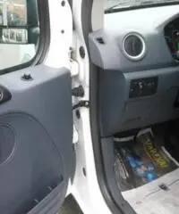 FORD Transit Connect 200S 1.8 TDCi/90CV DPF PC-TN Trend FORD Transit Connect 200S 1.8 TDCi/90CV DPF PC-TN Trend