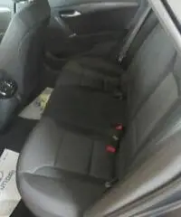 HYUNDAI i40 Wagon 1.7 CRDi 141 CV  Business HYUNDAI i40 Wagon 1.7 CRDi 141 CV  Business