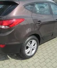 HYUNDAI iX35 2.0 CRDi 4WD Classic PERFETTA HYUNDAI iX35 2.0 CRDi 4WD Classic PERFETTA