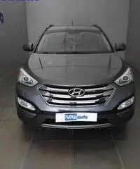 HYUNDAI Santa Fe 2.2 CRDI VGT A/C COMFORT 4WD-Garantita!!! HYUNDAI Santa Fe 2.2 CRDI VGT A/C COMFORT 4WD-Garantita!!!