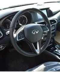 INFINITI QX30 2.2 diesel DCT AWD Premium +Tetto pano +Navig + INFINITI QX30 2.2 diesel DCT AWD Premium +Tetto pano +Navig +