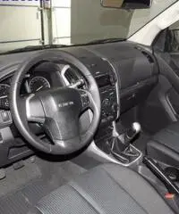 ISUZU D-Max 2.5 SPACE SOLAR AUTOCARRO N1 4WD-No vendita italia