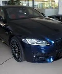 JAGUAR XF 2.0d 180 CV AWD R-Sport Automatico JAGUAR XF 2.0d 180 CV AWD R-Sport Automatico