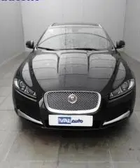JAGUAR XF 2.2 D SPORTBRAKE LUXURY CV200 - Pochi chilometri!! JAGUAR XF 2.2 D SPORTBRAKE LUXURY CV200 - Pochi chilometri!!