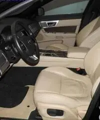 JAGUAR XF 2.2 D SPORTBRAKE LUXURY CV200 - Pochi chilometri!! JAGUAR XF 2.2 D SPORTBRAKE LUXURY CV200 - Pochi chilometri!!