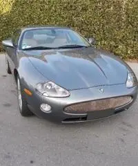 JAGUAR XKR 4.2 V8 S/C Coupé ottime condizioni !! JAGUAR XKR 4.2 V8 S/C Coupé ottime condizioni !!