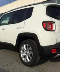 JEEP Renegade 1.6 Mjt Limited 120 cv-Navi 6,5 +Xenon+Smart key JEEP Renegade 1.6 Mjt Limited 120 cv-Navi 6,5 +Xenon+Smart key