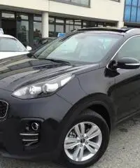 KIA Sportage 1.7 CRDI 2WD +Tetto pan.+Navig+telecamera+Pelle KIA Sportage 1.7 CRDI 2WD +Tetto pan.+Navig+telecamera+Pelle