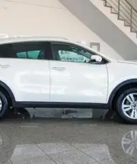 KIA Sportage 1.7 CRDI 2WD +Tetto+Navig+telecamera+Pelle