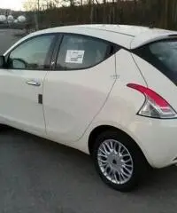 LANCIA Ypsilon 1.2 69 CV 5 porte Silver