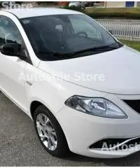 LANCIA Ypsilon 1.2 69 CV 5 porte GPL Ecochic Gold