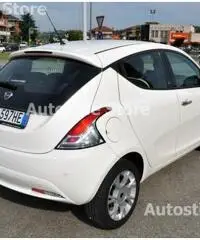 LANCIA Ypsilon 1.2 69 CV 5 porte GPL Ecochic Gold