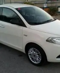 LANCIA Ypsilon 1.2 69 CV 5 porte Silver