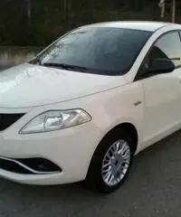 LANCIA Ypsilon 1.2 69 CV 5 porte Silver
