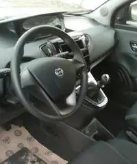 LANCIA Ypsilon 1.2 69 CV 5 porte Silver