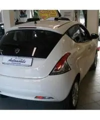 LANCIA Ypsilon 1.2 69 CV 5 porte Silver MOD.NUOVO OK NEOPATENTATI