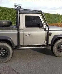 LAND ROVER Defender 90 2.4 TD4 Pick-up S