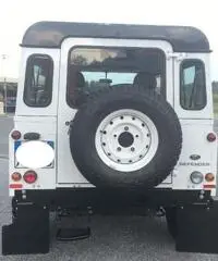 LAND ROVER Defender 90 2.2 TD4 Station Wagon  N1