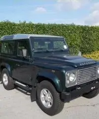 LAND ROVER Defender 90 2.2 TD4 Station Wagon SE  N1