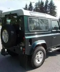 LAND ROVER Defender 90 2.2 TD4 Station Wagon SE  N1 LAND ROVER Defender 90 2.2 TD4 Station Wagon SE  N1