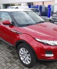 LAND ROVER Range Rover Evoque 2.2 TD4 5p. Pure Tech Pack KM 24000 AUTOMATICA LAND ROVER Range Rover Evoque 2.2 TD4 5p. Pure Tech Pack KM 24000 AUTOMATICA