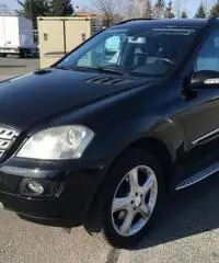 MERCEDES-BENZ ML 320 CDI Sport 4 MATIC MERCEDES-BENZ ML 320 CDI Sport 4 MATIC