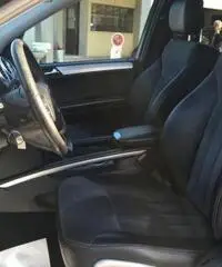 MERCEDES-BENZ ML 320 CDI Sport 4 MATIC MERCEDES-BENZ ML 320 CDI Sport 4 MATIC