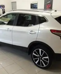 NISSAN Qashqai 1.5 dCi Tekna +Tetto Pan.+Navig+Telecam.+ NISSAN Qashqai 1.5 dCi Tekna +Tetto Pan.+Navig+Telecam.+