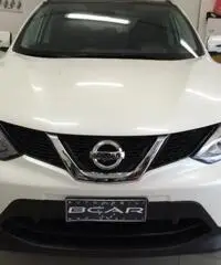 NISSAN Qashqai 1.5 dCi Tekna +Tetto Pan.+Navig+Telecam.+ NISSAN Qashqai 1.5 dCi Tekna +Tetto Pan.+Navig+Telecam.+