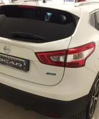 NISSAN Qashqai 1.5 dCi Tekna +Tetto Pan.+Navig+Telecam.+ NISSAN Qashqai 1.5 dCi Tekna +Tetto Pan.+Navig+Telecam.+