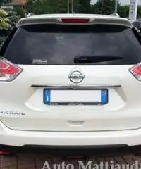 NISSAN X-Trail 1.6 dCi 2WD X-Tronic Tekna NISSAN X-Trail 1.6 dCi 2WD X-Tronic Tekna