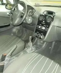 Opel Corsa 1.2 16V 80cv Gpl-tech 3P. Edition OPC LINE Opel Corsa 1.2 16V 80cv Gpl-tech 3P. Edition OPC LINE