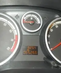 Opel Corsa 1.2 16V 80cv Gpl-tech 3P. Edition OPC LINE Opel Corsa 1.2 16V 80cv Gpl-tech 3P. Edition OPC LINE