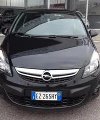 Opel Corsa 1.2 gpl tech 3p PARI AL NUOVO Opel Corsa 1.2 gpl tech 3p PARI AL NUOVO