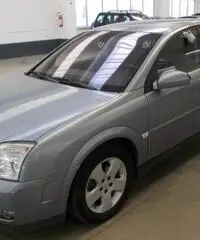 OPEL Signum 2.2 16V DTI Elegance OPEL Signum 2.2 16V DTI Elegance