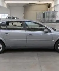 OPEL Signum 2.2 16V DTI Elegance OPEL Signum 2.2 16V DTI Elegance