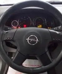 OPEL Signum 2.2 16V DTI Elegance OPEL Signum 2.2 16V DTI Elegance