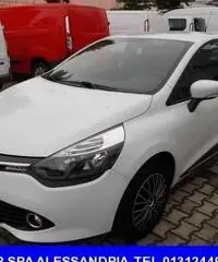 RENAULT Clio 1.2 75CV 5 porte GPL Live  KM 11000 -PARI AL NUOVO
