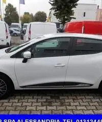 RENAULT Clio 1.2 75CV 5 porte GPL Live  KM 11000 -PARI AL NUOVO