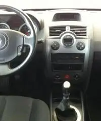 RENAULT Megane Mégane 1.9 dCi Gr.tour AUTOCARRO 4 POSTI! RENAULT Megane Mégane 1.9 dCi Gr.tour AUTOCARRO 4 POSTI!